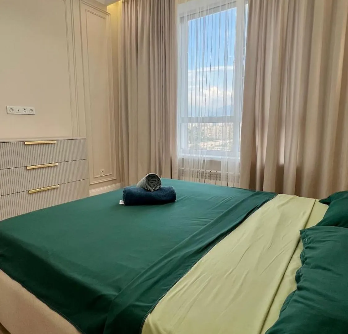 Rc Everest Almaty Apartment