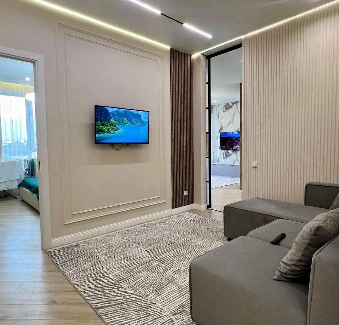 Rc Everest Almaty Apartment